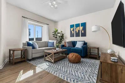 Image de Newly Updated! Downtown & Shore