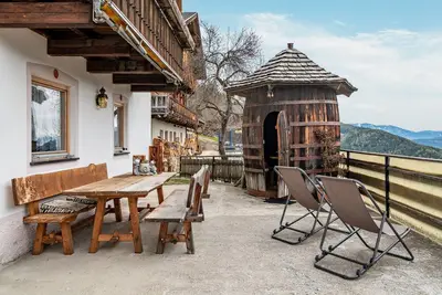 Image de Appartement de vacances 'Stöcklhuberhof' avec vue sur les montagnes terrasse et Wi-Fi