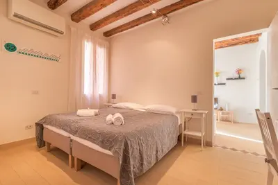 Image de Casa Masa close to @S. Lucia Train Station