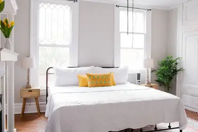 Image de Cozy 2br Unit Madison | King Beds and Fast Wifi