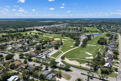 Image de 55+ Age Community Garden Condo 2 Bedroom 2 Bath