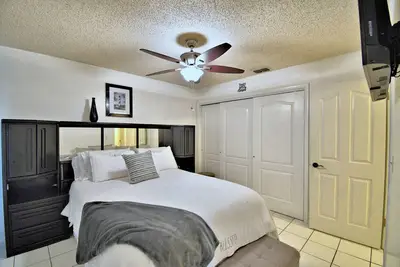 Image de Chain of Lakes Charms & Magical Adventures Await - Stay Minutes from Legoland