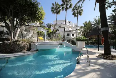 Image de Modern 4bed/4bath apartment with Jacuzzi and direct access to the beach
