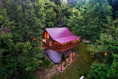 Image de ★Tranquility ~ ♛Royal Beds ~ Hot Tub ~ Bbq ~ Game Room★