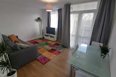 Image de Moderne-Appartement-with-Balcon-Salle de bain privée