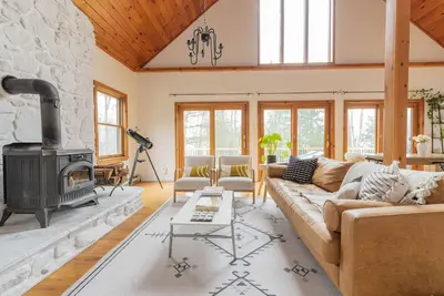 Image de The Ipê House: Chic Catskills Cabin, 60min to Belleayre Mountain Ski