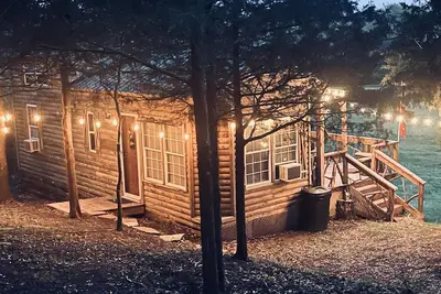 Image de Prairie Creek Cabin -Ride SxS to trails from the cabin! Kayak and Fish the Creek