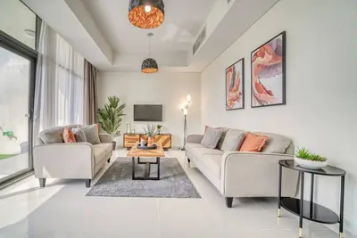 Image de Flawless 3br Townhouse with Asst's Rm at Damac Hills 2 Amazonia by Deluxe Holiday Homes