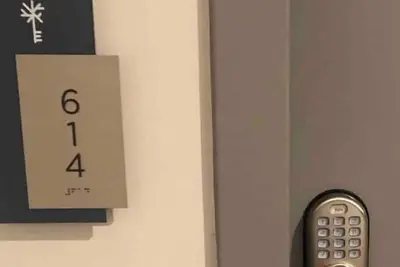 Image de Urban & charming apartment near to Airport