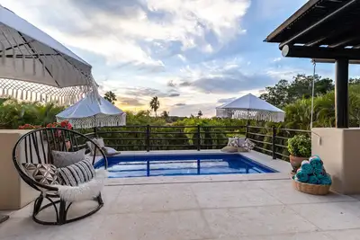 Image de Very private 4Bed/4. 5bath villa-expansive indoor/outdoor space