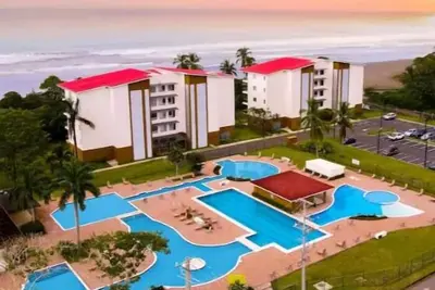 Image de Beachfront Paradise Condo, Great Location, Bejuco