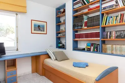 Image de Joli appartement dans une maison de vacances pour 6 personnes avec piscine, Wifi, Tv et patio