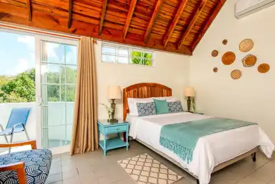 Image de Harmony Hideaway - 2 bedroom Townhouse End Unit