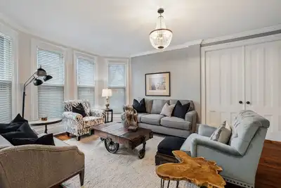 Image de Luxury 2Bed 2Bath Apartment in Heart of Historic Pittsford Village