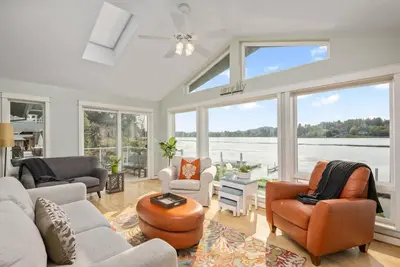 Image de Pet-Friendly Coastal Lake House – Minutes to the Ocean, Cozy Fireplace, Sunroom & King Beds