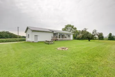 Image de Shiloh Vacation Rental w/ 2 Screened Porches!