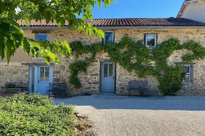 Gîte spacieux avec grande terrasse