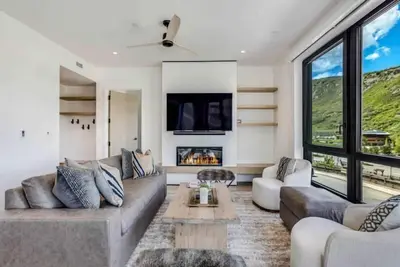 Image de Electric Pass Lodge 206