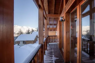 Image de Detached chalet (6p). 3 bedrooms and 2 bathrooms. In the centre of Vallandry, with a beautiful view