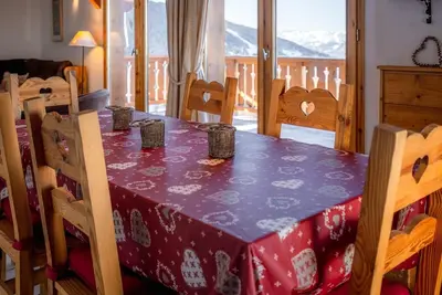 Image de Detached chalet (6p). 3 bedrooms and 2 bathrooms. In the centre of Vallandry, with a beautiful view