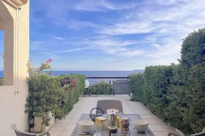 Image de Appartement calme avec piscine et parking, proche plage, pour 4 personnes au Rayol-Canadel