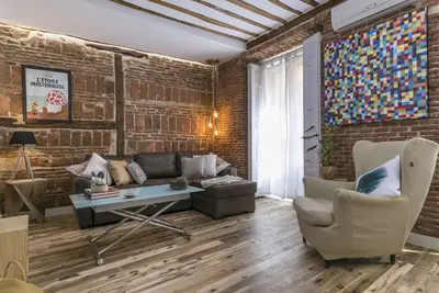 Image de Nice and bright apartment in a typical building in the center of Madrid