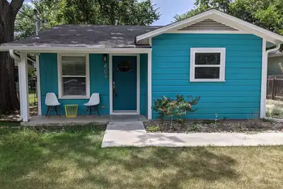 Image de Charming Austin bungalow, close to everything
