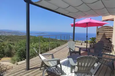 Image de Appartement duplex avec vue mer exceptionnelle dans quartier résidentiel calme