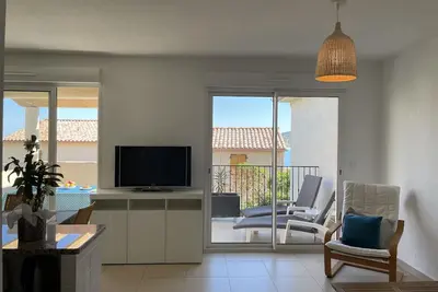 Image de Appartement climatisé 2 chambres vue mer, plage 500m