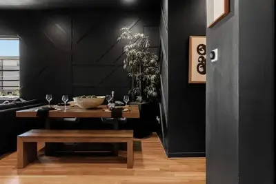 Kai Aayan Modern 4 story home w/ downtown views