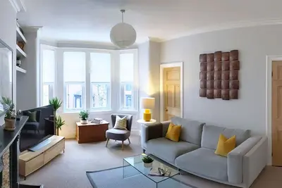 Image de Appartement-Salle de bain privée séparée-en Ville