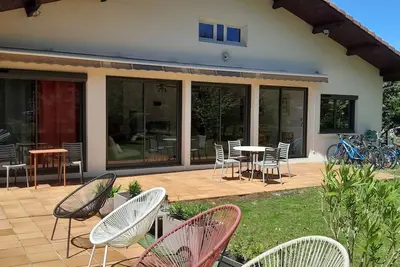 Image de Messanges plage: large wooded park, center all on foot