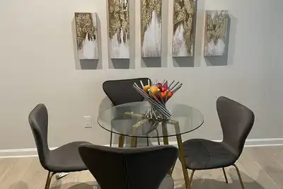 Image de Luxury Home Away From Home!