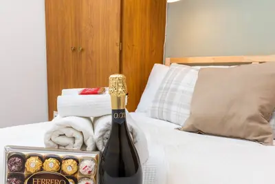 Image de Appartement-Design-Salle de bain privée séparée