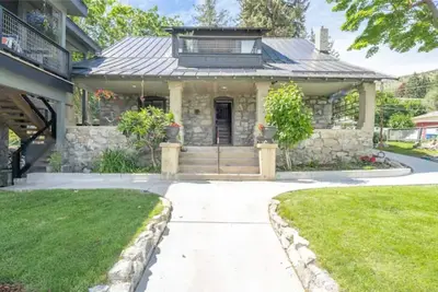 Lake Chelan Stone House