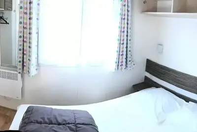 Mobil-Home Confort 27m² - 2 chambres (Type Océane ou Trigano) 4 personnes