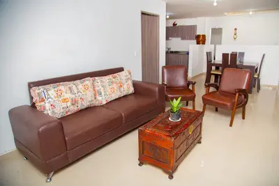 Image de Nice! Very comfy. Fresh. Quiet neighborhood. .