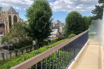 Image de Appartement 2 pièces central avec parking, à deux pas de la plage