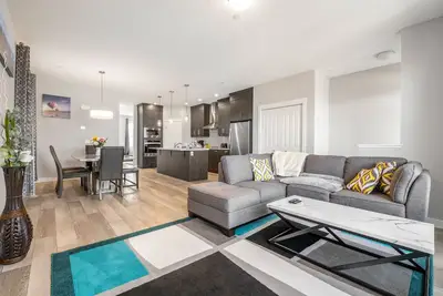 Image de Brand New 3 Brm, House with Ac unit in Ne, Calgary. Close to Airport, major HWYs