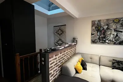 Image de Duplex atypique de 100 M2 dans un quartier pittoresque de la capitale!