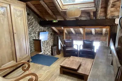 Gîte de montagne jusqu’à 13 personnes à Espousouille