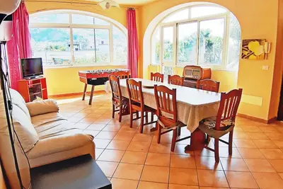 Image de Large 120 sq m independent apartment, 2 bedrooms, double living room and terrace.