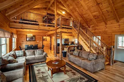 Bear Fork Lodge by The Inn & Spa at Cedar Falls