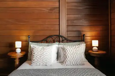 Stylish Rustic Villa - Surf & Golf