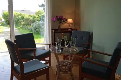 Image de a 5 minutes de la plage maison tranquile avec chaque piece ouvrant sur le jardin