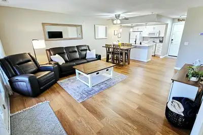 Image de Remodeled 2 Bedroom Condo~2 Min From Branson Strip~Pool~Comfortably Sleeps 6!