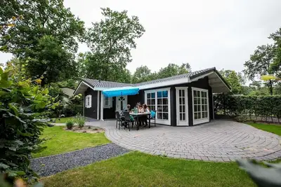 Image de âś“ Blokhut Ii at Landgoed de Scheleberg âś“ Holiday home for 4 persons âś“ Situated in Lunteren (Gelderland) âś“ Holiday park at the Veluwe âś“ Book directly at the park