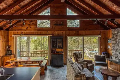 Image de Charming 3-bedroom house with private dock on Lake Wallenpaupack!