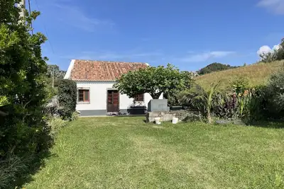 Image de Rustic House With Garden