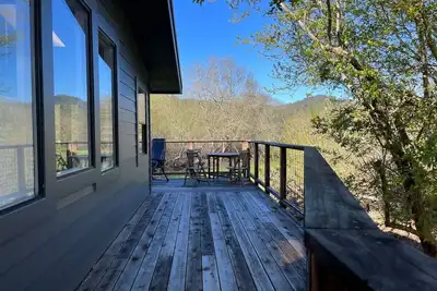 Image de Close to Beaches! A Willows Retreat! True Luxury!